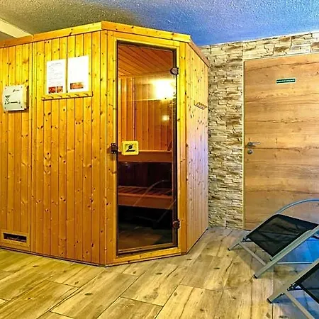 Stara Skola Na Sumave Otel